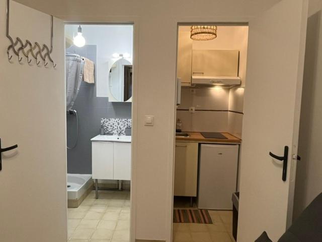Studio Dijon Entre Centre Ville Et Facultes Екстер'єр фото